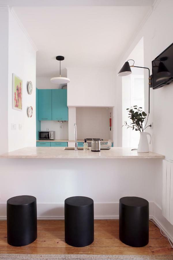 Renovated Charming Apartment With Terrace In Lapa Lisboa Exterior foto
